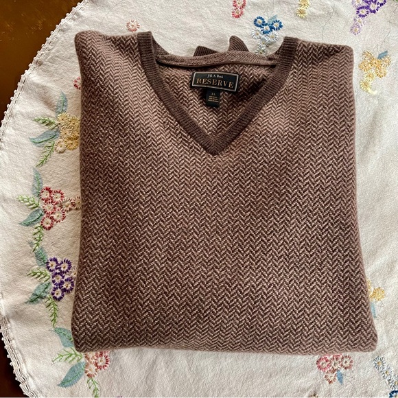 JoS. A. Bank Reserve Wool Blend V Neck Sweater. Brown and Tan Herringbone. XL - Picture 9 of 13
